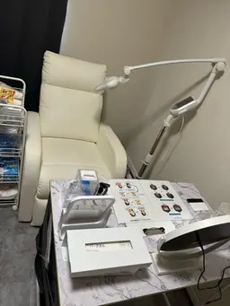 ホワイトニングサロン　男性可