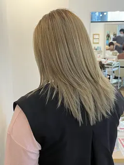 カラー🩵🩷🧝🏻‍♀️ ダブルカラーも可👸🏻　メニューご相談などもこちらから💇🏻‍♀️