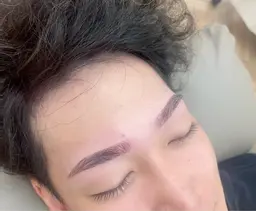 👨🏻メンズ限定👨🏻美眉スタイリング【眉Wax 】