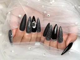 12月限定✨️❤️‍🔥ロングネイル💅🏻💞アプレ10本長さ出し+シンプルコース