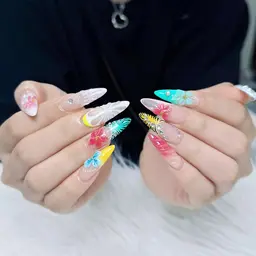 🌷3D花系デザイン、10本長さだしやり放題150分🎶夏人気コース🉐25％Sale🉐