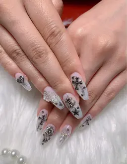 ❣️🌼チップスカルプ長さ出し❣️🌼1000種類パーツ🌷✨付け放題、持ち込みデザインOK🌷