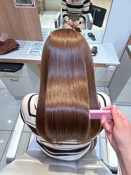 【✨️大人気✨️】レディースメンテナンスカット+カラー+aujuaトリートメント🫧