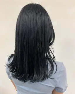 【就活生必見‼️】黒染めを使わない暗染めカラー🌚🖤