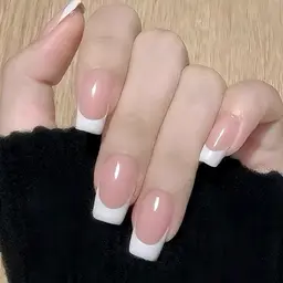 【モデル募集中✨】フレンチネイル【ソフトジェルオフ無料】