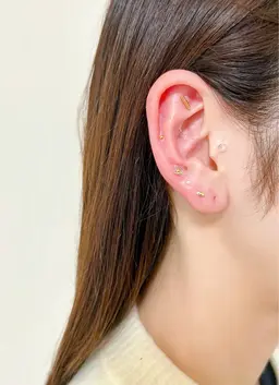 7月ご予約受付中【 耳つぼジュエリー 両耳14粒 】👂💎
