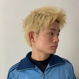 ブリーチ＋カラー(ケアブリーチ込のお値段です‪🎶‬)