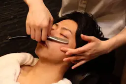 メンズシェービング　顔のパック　ピーリング ヘッドマッサージ