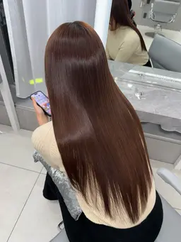 ブリーチ毛でも出来る縮毛矯正‼️