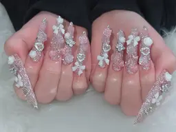 鬼ロングネイルアート＋パーツ付け放題