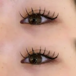 12月限定🎄✨フラットラッシュマツエク100本 & Omeme. コーティング剤 お持ち帰り付き︎︎ ︎︎⟡