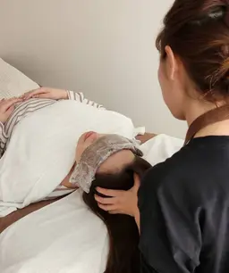 リピート率No.1☆ドライヘッドスパ(40分)＋仕上げの水脈トリートメントで首肩が本当に軽くなる！フットバス付き