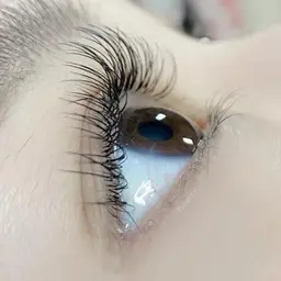 オフ無料★【LEDエクステ】フラットラッシュ100本＋コーティング　5980円