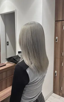 【新規様限定】ケアブリーチ＋カラー＋オラプレックストリートメント