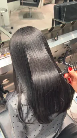 髪質改善必要なし！ツヤツヤトリートメント