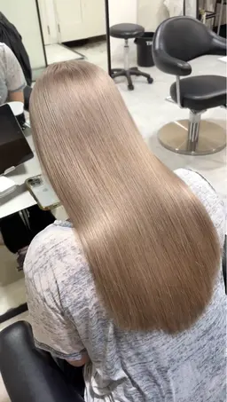 🌟ブリーチメンテナンス🌟ブリーチリタッチ+切れ毛ケア+トリートメント🌟¥18500