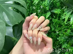 👑ギラギラフラッシュネイル📸【初回オフ無料】