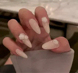 【初回オフ無料】💎チップ長さだし+ワンカラー💎パーツ付け放題🩷