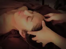 【ドライヘッドスパ】疲れた体に！眼精疲労やストレスなど。岩盤マットで体を温めながら😌