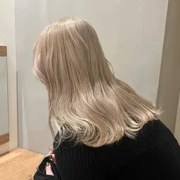 【ご新規様限定🪽】カット✂️+ブリーチダブルカラー🧝🏻♀️✨+選べるケア🧴