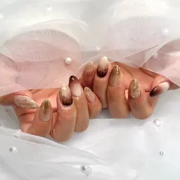 🧚‍♀️ニュアンスネイル🧚‍♀️（オフなし）→アートの細かさによりお値段が変更する場合もございます🙇🏻‍♀️⸒⸒