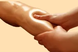 脚ほぐしオイルトリートメント