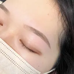 アイブロウWAX＋間引き＋仕上げメイク付