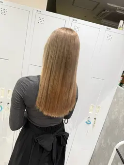 【学割U24】ブリーチ系カラー＋全体カラー+オージュアTR♪8,980円