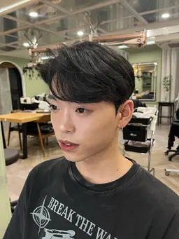 学割限定韓国メンズカット+ダウンパーマ👦🏻💙 詳細を確認してください😊（トリートメントサービス）