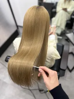 【ブリーチ毛専用🟡】『髪質改善ストレート➕艶出しトリートメント』✨