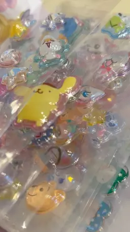 ボンボンドロップネイルしてくれる方いませんか？♡