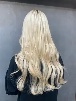 🉐ブリーチ&カラー&ディープレーヤートリートメント❗️【ケアブリーチ&シェルパ処理付き】🌟ケアカット✂️付き