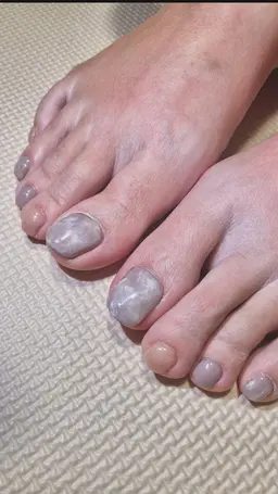 フット🐾持ち込みデザイン(オフ込み)　　　　　　　　　　　　¥8,250 → ¥6,600🎈💅