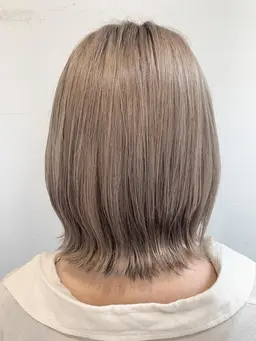 🦓Wカラー（ブリーチ+全体カラー）&  ハホニコラメラメトリートメント