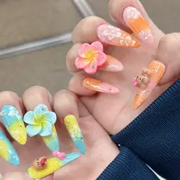 【全員】長さだし＆持ち込みネイル💅アートし放題60分【オフ🈚️】