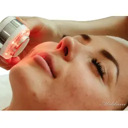 通常クーポン《美肌光フェイシャル》 ¥8,980