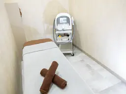 【急な予定にも対応】メンズひげ脱毛　鼻下/顎/顎下30分