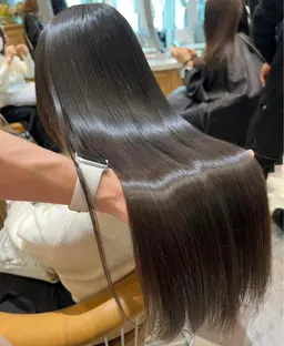 ✨️7月限定クーポン✨️カット➕美髪縮毛矯正➕ReFaマイクロファイバブル