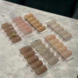 【ワンカラーじゃ物足りない方に🎀】大人気♡シンプル定額デザイン※カラー変更・パーツ位置変更🆗