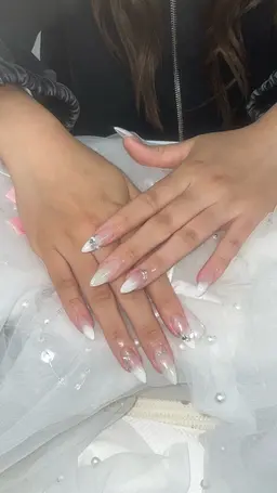 白系ワンホンおまかせデザイン♡