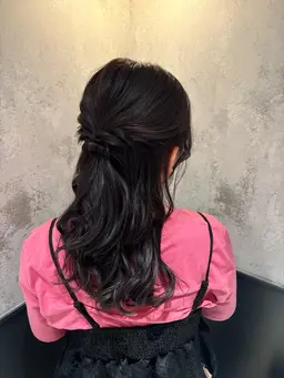 結婚式やイベントにヘアアレンジメニュー🌼.*