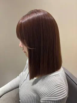 透明感シュコラカラ－、カット