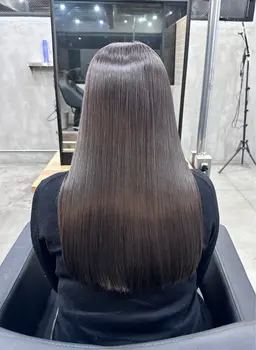 期間限定40%OFF！低ダメージ美髪矯正＋カラー＋カット＋トリートメント✨