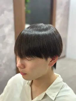 【湿気でうねる髪に】自然に見えるメンズ矯正