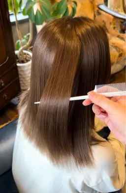 10月30日限定メニュー!☁️ブリーチなし全体ワンカラー + トリートメントメニュー🌟🫧