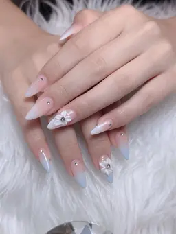 【チップ長さ出し10本】グラデーション／チーク／マグネット🧲／ミラ➕大きいなパーツ2個付きコース。