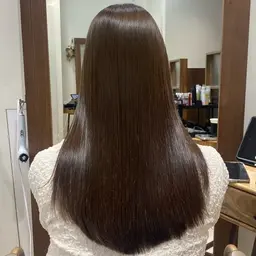 【質感アップ⤴️】毛先カット(毛量調整も🙆🏻‍♀️)➕シャンプー➕集中ケアトリートメント🫧