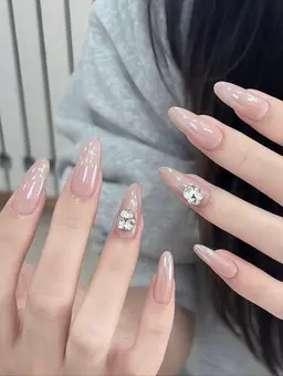 1日2名様限定【オフあり】 シンプルコース。ワンカラネイル（パーツ2個無料FREE持ち込みデザインOK！