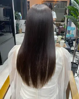👗【大事なイベント前・自分へのご褒美に】💄透明感カラー＋癖も伸びるケラチントリートメント✨🫧
