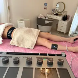 【新導入✨札幌でUrichだけ！？】シックスパッドメディカルプロ（20分で腹筋2万回分🔥インナーマッスル強化体験！）